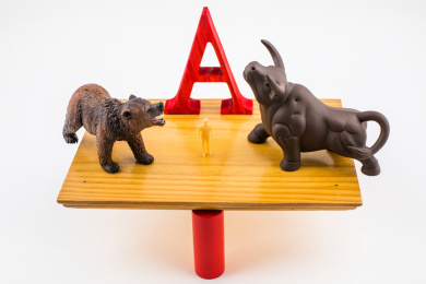 中国股市,牛熊对决。