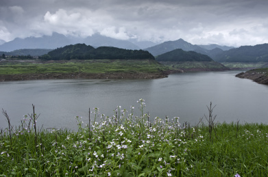 中国四川洪雅县雅女湖