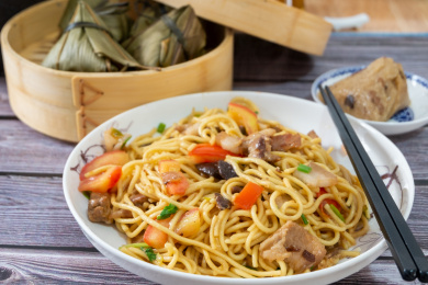 一份中国传统美食炒面
