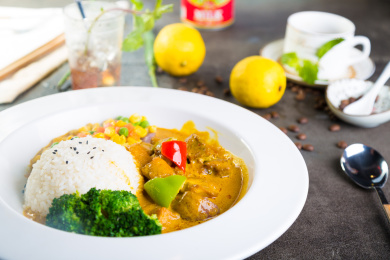 港式简餐沙爹牛肉饭