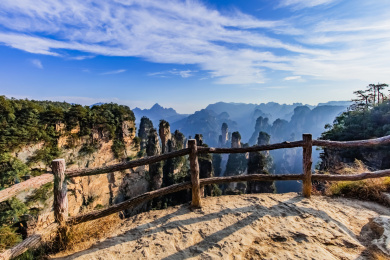 湖南省张家界市武陵源天子山观景台建筑景观