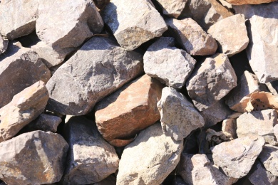 火车道大块碎石头 碎石