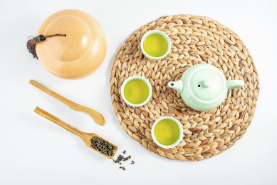 中国茶道铁观音茶叶和茶水