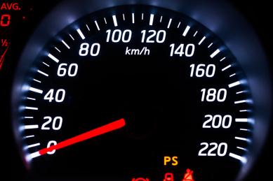 汽车仪表板，速度