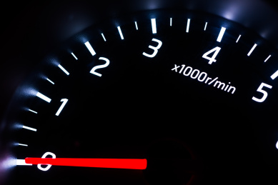 汽车仪表板，速度