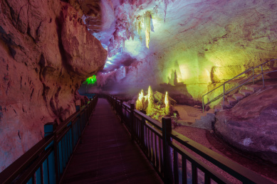 亚洲洞穴，各种地质风貌，石钟乳