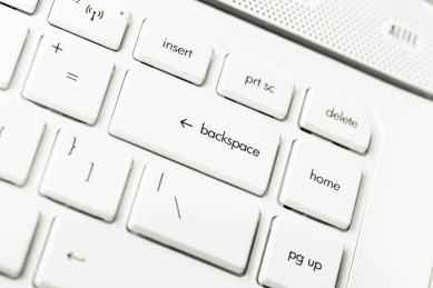  笔记本电脑白色键盘