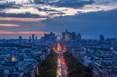 法国巴黎拉德芳斯商业区夜景