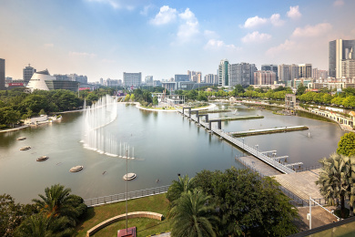 中国广东省东莞市南城行政中心广场风光