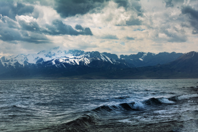 中国新疆博尔塔拉州博乐市赛里木湖