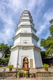 中国福建福州于山定光寺白塔