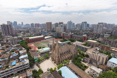 中国广东省广州市石室圣心大教堂航拍视角城市建筑风光