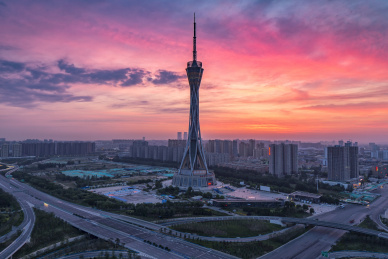 河南省郑州市郑东新区中原福塔晨曦