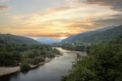 中国江西景德镇昌江沿岸山水晚霞景观