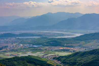 中国辽宁本溪桓仁县县城远景