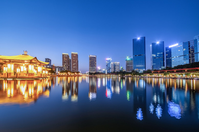 中国广东省佛山市南海区CBD建筑夜景天际线