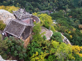 中国辽宁省鞍山市千山风景区天上天玉皇阁