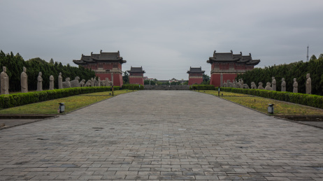 河南巩义历史古迹宋陵公园石雕像