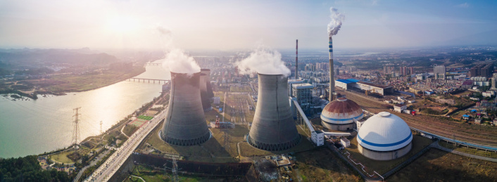 中国老式的火力发电厂