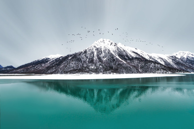 中国西藏自治区然乌湖景区风光