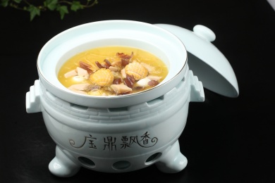 中国广东的一道粤菜——一品佛跳墙