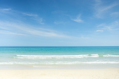 中国海南岛清澈怡人热带海滩