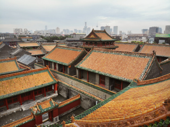 航拍中国辽宁沈阳城市旅游地标建筑景观——故宫博物院古建筑