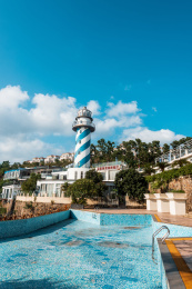 中国深圳南澳海贝湾夏日海滨风光