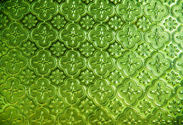 中国岭南古建筑的彩色玻璃窗海棠花纹细节 