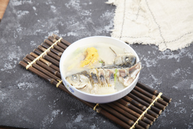 美味的鲫鱼汤