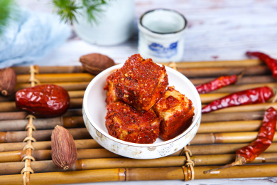 中国传统小吃下饭香辣的臭豆腐乳