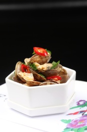中国上海的一道冷菜——捞汁花蛤
