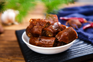 经典美食卤味小吃香辣卤鸭脖