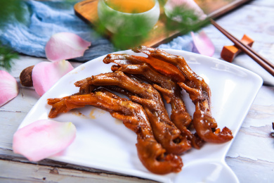 民间传统美食小吃香辣卤鸭掌