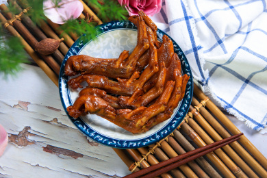 民间传统美食小吃香辣卤鸭掌