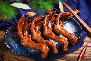 民间传统美食小吃香辣卤鸭掌