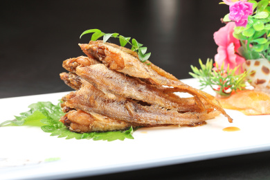 中国上海的一道冷菜——美味烤子鱼
