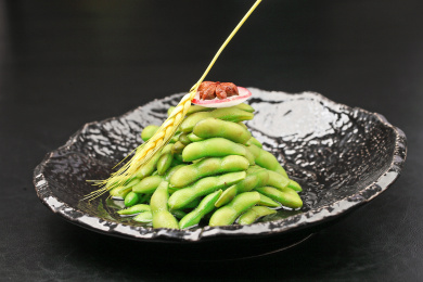 中国上海的一道冷菜——盐水毛豆节