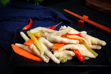 酸爽可口的美味零食小吃泡椒凤爪