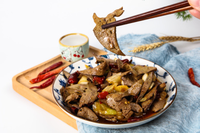 民间传统美食小吃爆炒猪肝