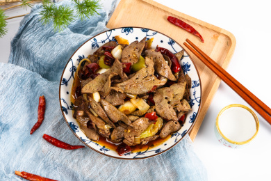民间传统美食小吃爆炒猪肝