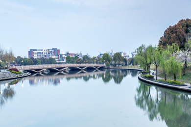 中国上海交通大学闵行校区校园风光
