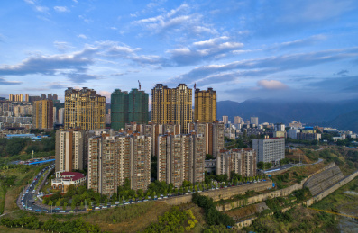 航拍钢城四川省攀枝花市的城市风景