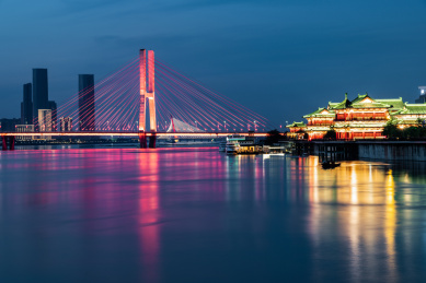 中国江西南昌现代城市建筑风光