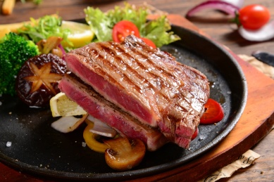 steak medium rare beef with spices