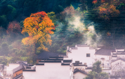 江西婺源石城日出晨雾秋色