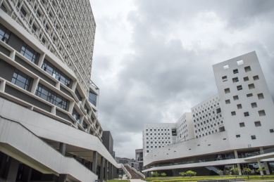 中国广东省深圳大学校园建筑风光