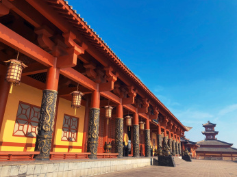 中国浙江省金华市东阳市横店影视城秦皇宫