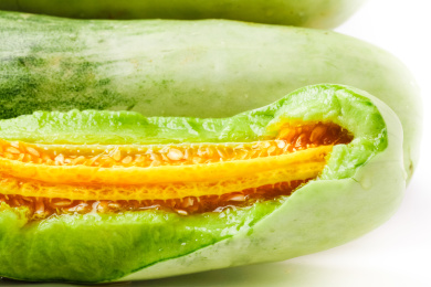 羊角蜜果肉掰开的特写