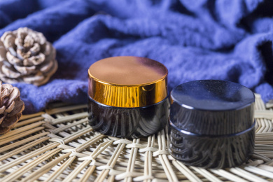 传统中成药药膏室内静物特写